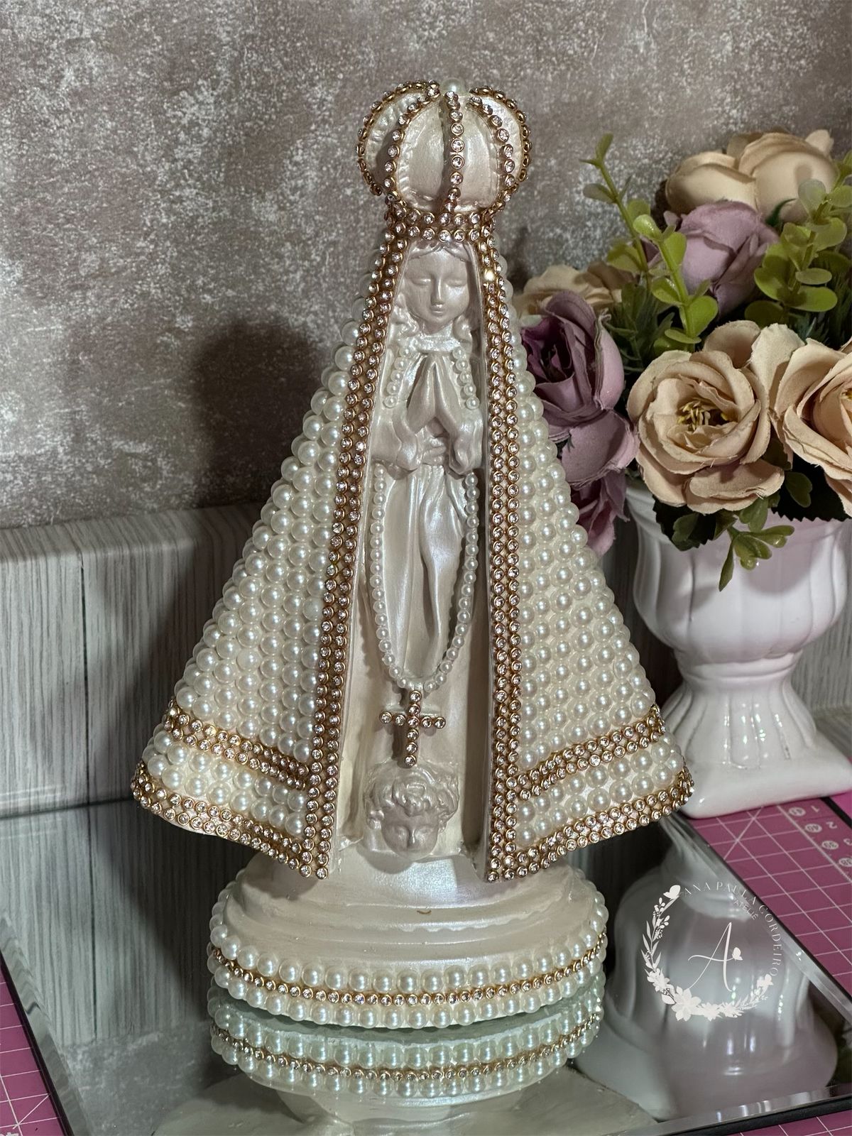 Nossa Aparecida pérola strass