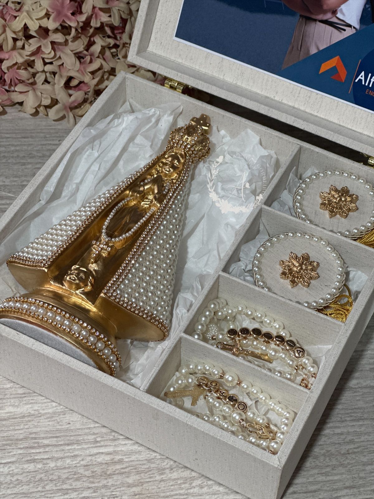 Caixa Nossa Aparecida pérola grande